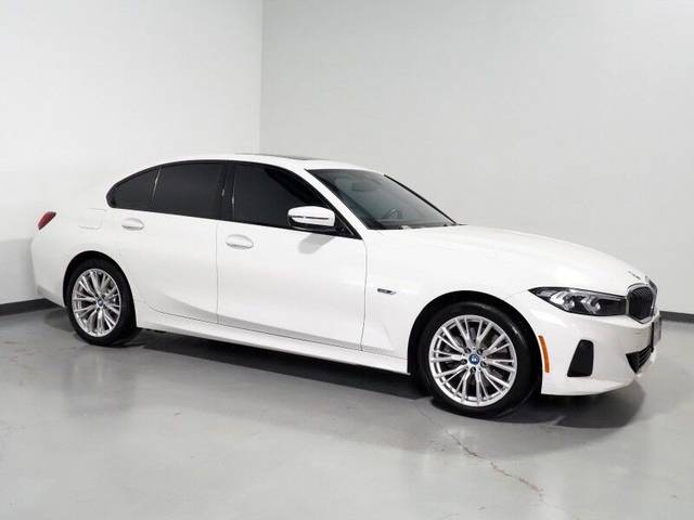 2023 BMW 3 Series 330e RWD photo