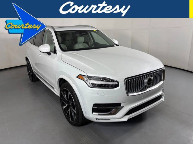 2023 Volvo XC90 Plus AWD photo
