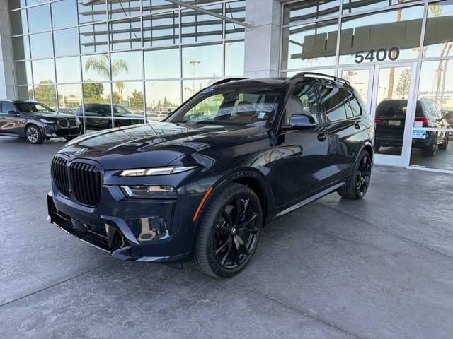 2023 BMW X7 xDrive40i AWD photo