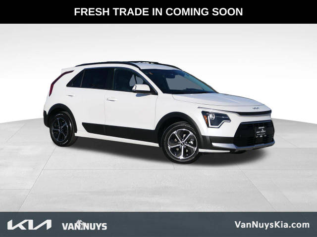 2023 Kia Niro EX FWD photo