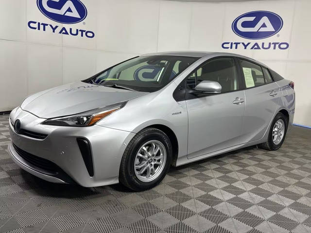 2021 Toyota Prius LE FWD photo