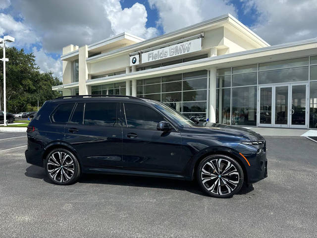 2023 BMW X7 xDrive40i AWD photo