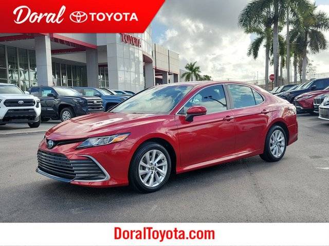 2023 Toyota Camry LE FWD photo