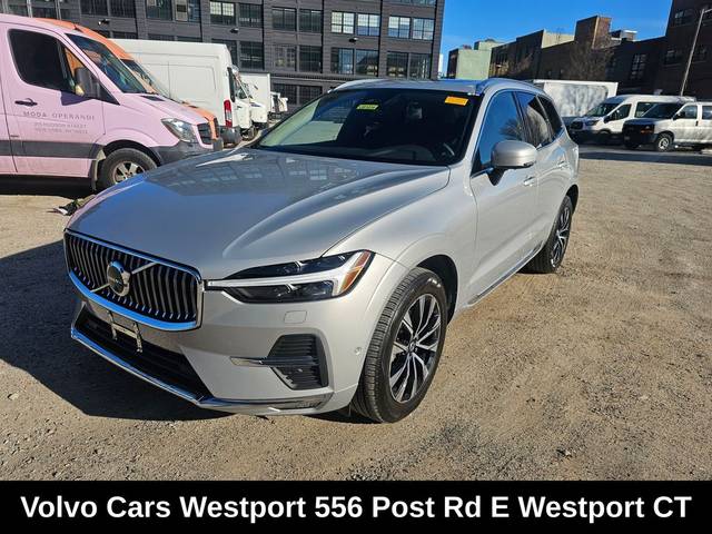 2023 Volvo XC60 Plus Bright Theme AWD photo