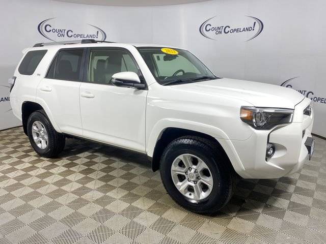 2023 Toyota 4Runner SR5 Premium 4WD photo