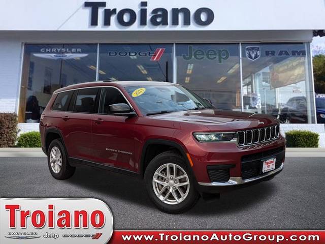 2023 Jeep Grand Cherokee L Laredo 4WD photo