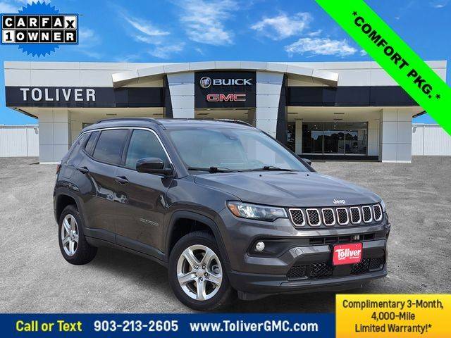 2023 Jeep Compass Latitude 4WD photo