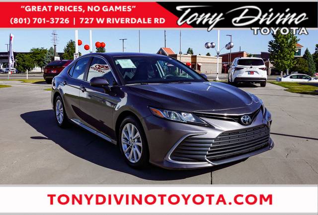 2023 Toyota Camry LE FWD photo