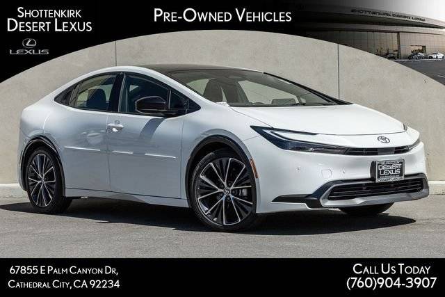 2023 Toyota Prius XLE FWD photo