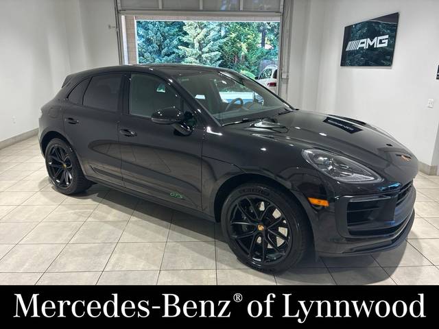 2023 Porsche Macan GTS AWD photo