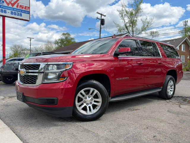 2015 Chevrolet Suburban LT 4WD photo