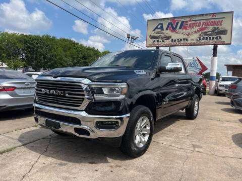 2023 Ram 1500 Laramie 4WD photo