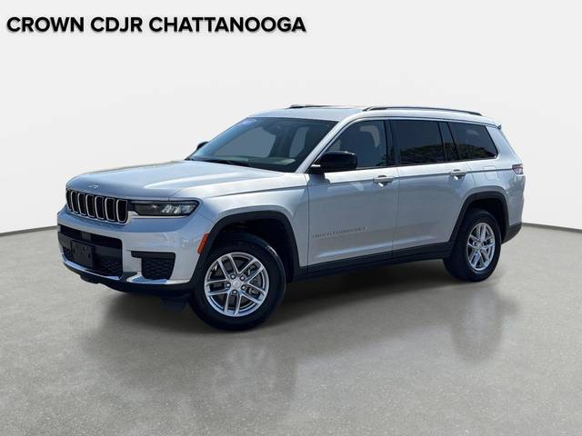 2023 Jeep Grand Cherokee L Laredo 4WD photo