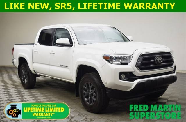 2023 Toyota Tacoma SR5 4WD photo