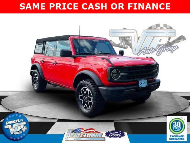 2023 Ford Bronco 4 Door Base 4WD photo