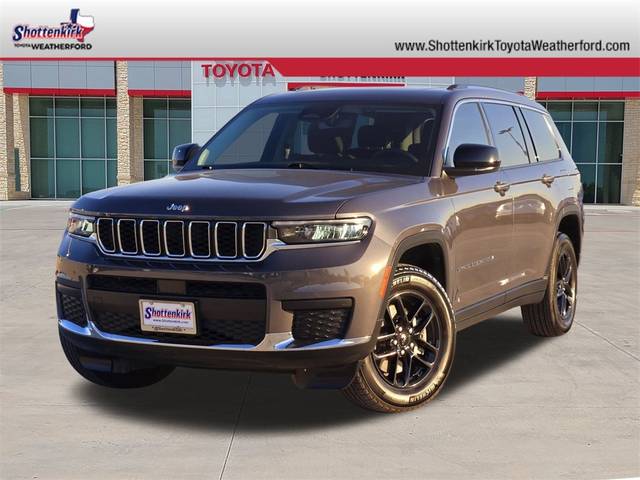 2023 Jeep Grand Cherokee L Laredo RWD photo