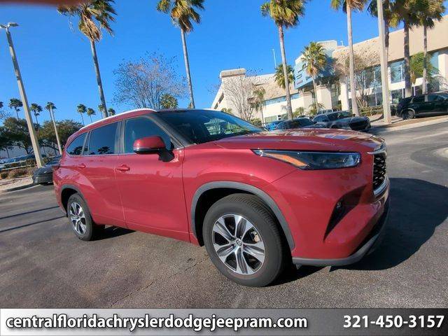 2023 Toyota Highlander XLE FWD photo