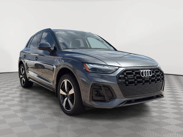2023 Audi Q5 S line Prestige AWD photo