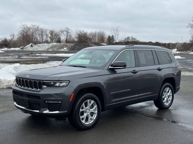 2023 Jeep Grand Cherokee L Limited 4WD photo