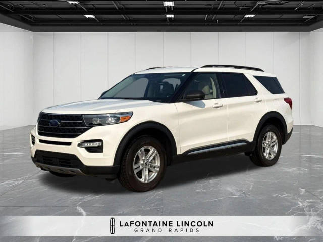 2023 Ford Explorer XLT 4WD photo