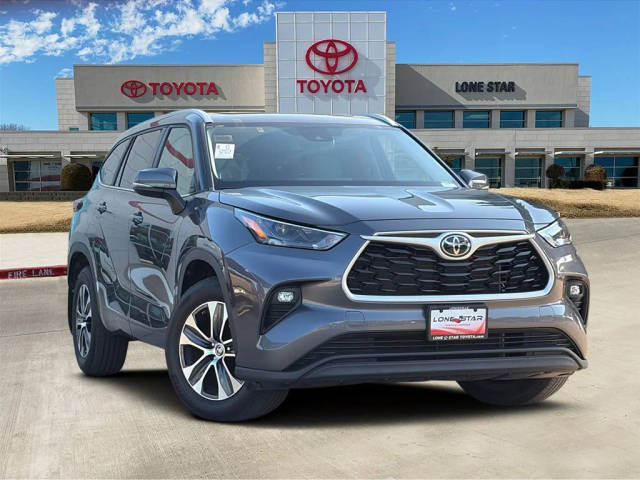 2023 Toyota Highlander XLE FWD photo