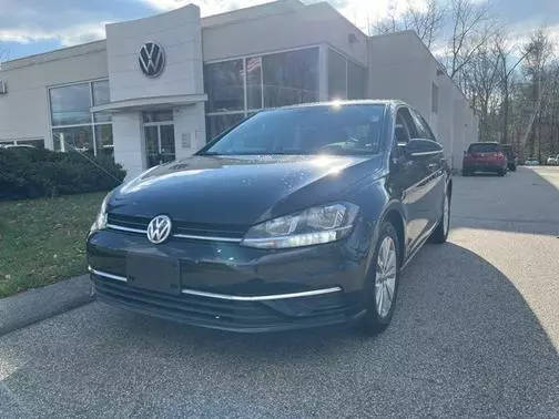 2021 Volkswagen Golf TSI FWD photo