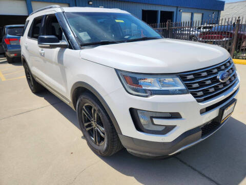 2016 Ford Explorer XLT FWD photo