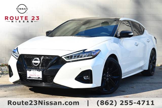 2023 Nissan Maxima SR FWD photo