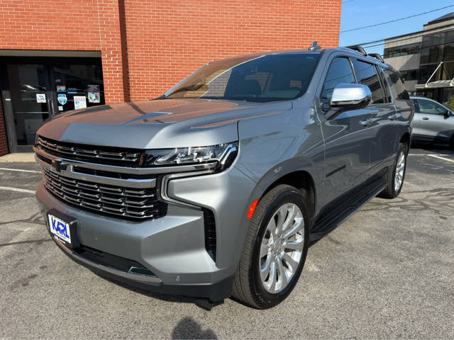 2023 Chevrolet Suburban Premier 4WD photo