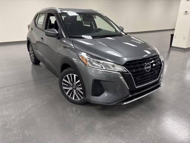 2023 Nissan Kicks SV FWD photo