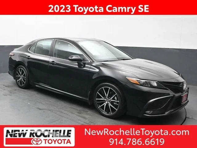 2023 Toyota Camry SE AWD photo