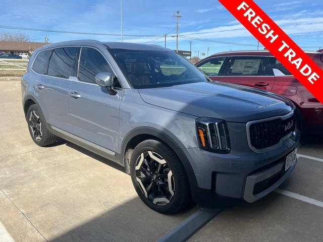 2023 Kia Telluride EX FWD photo