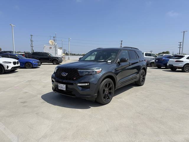 2023 Ford Explorer ST 4WD photo