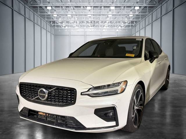 2023 Volvo S60 Plus Dark Theme FWD photo