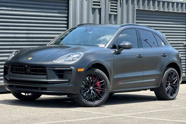 2023 Porsche Macan GTS AWD photo