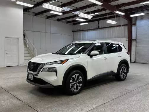 2023 Nissan Rogue SV FWD photo