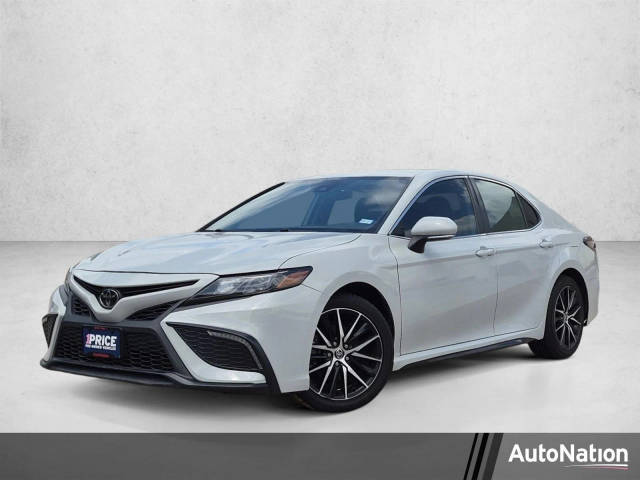 2022 Toyota Camry SE FWD photo