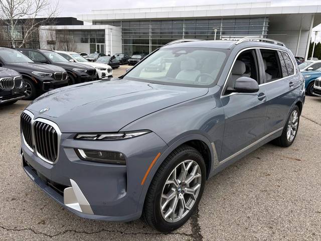 2023 BMW X7 xDrive40i AWD photo