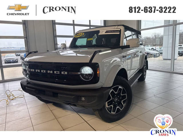 2023 Ford Bronco 4 Door Outer Banks 4WD photo