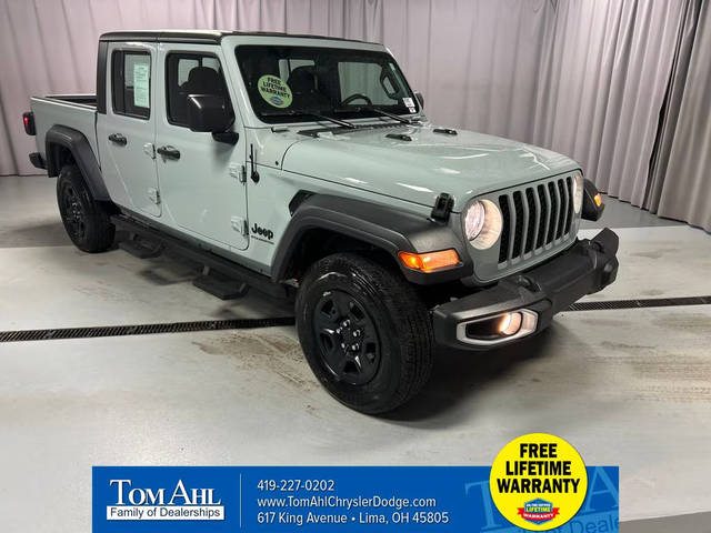 2023 Jeep Gladiator Sport 4WD photo