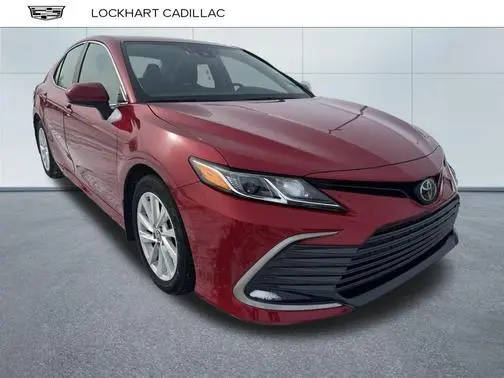 2023 Toyota Camry LE FWD photo