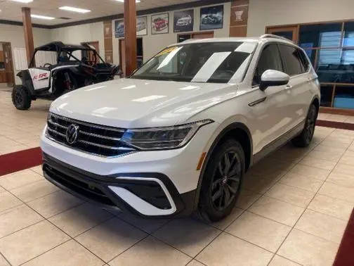 2023 Volkswagen Tiguan SE FWD photo