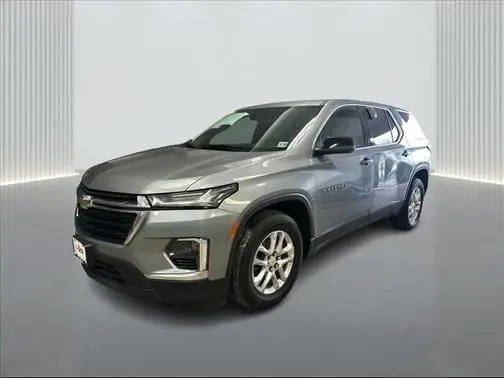 2023 Chevrolet Traverse LS AWD photo