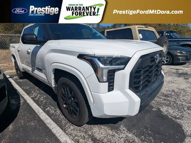 2022 Toyota Tundra SR5 4WD photo