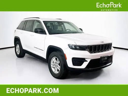 2023 Jeep Grand Cherokee Laredo 4WD photo