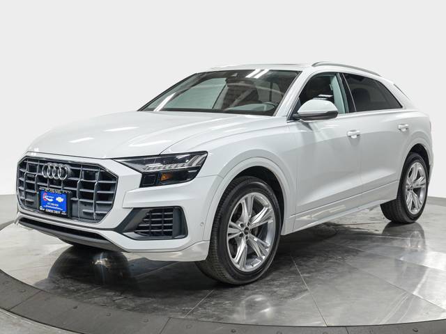 2023 Audi Q8 Premium AWD photo