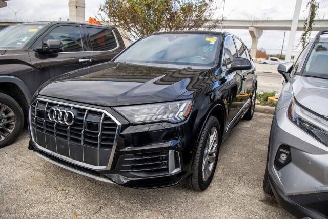 2023 Audi Q7 Premium AWD photo