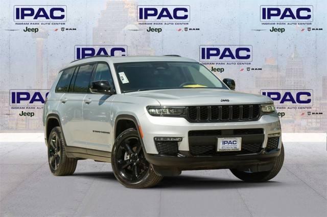 2023 Jeep Grand Cherokee L Limited 4WD photo