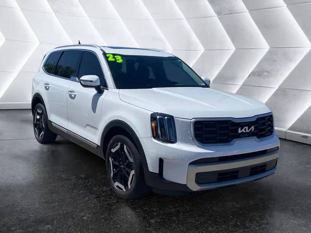 2023 Kia Telluride S AWD photo