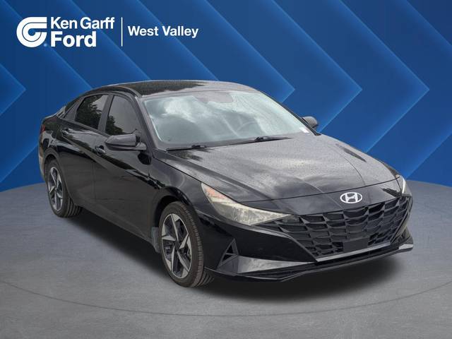 2023 Hyundai Elantra SEL FWD photo